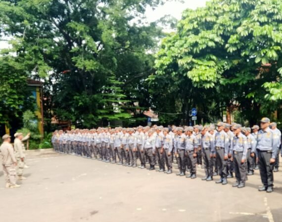Ratusan Anggota Linmas Rawalumbu & Bekasi Selatan Ikuti Pembinaan PBB
