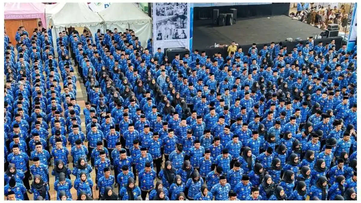 Resmi Dilantik! Bupati Aep Syaepuloh Ambil Sumpah 6.483 PPPK Karawang, Beri Ultimatum Keras Soal Kinerja