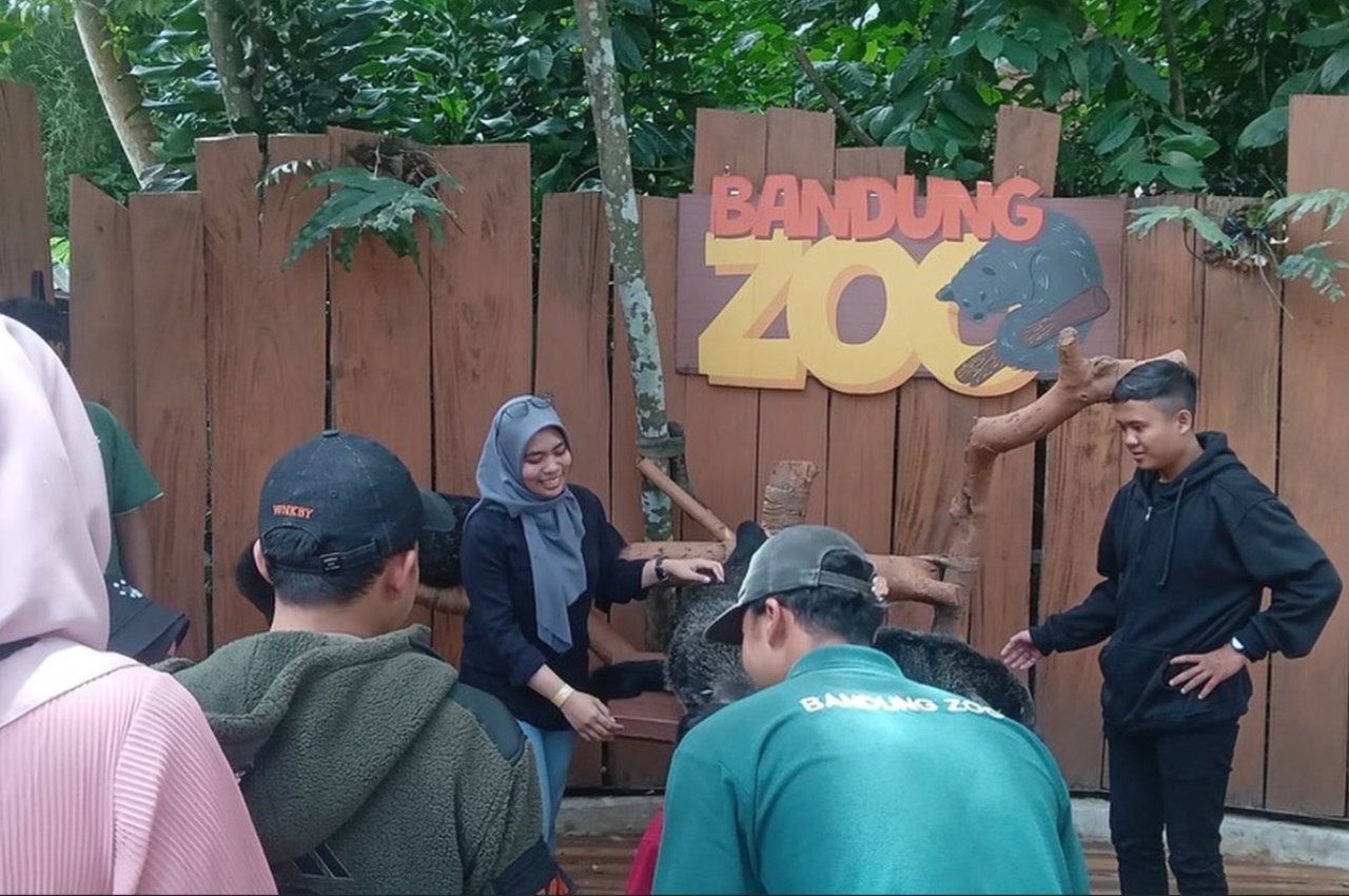 Ketika Dana Menipis: Karyawan Bandung Zoo Rela Patungan Demi Pakan Satwa