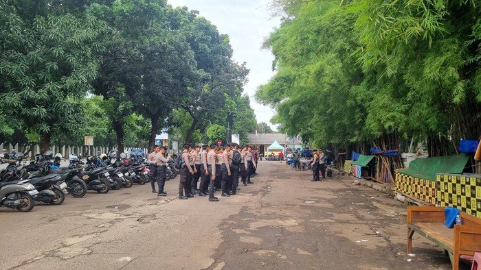 Kalibata Mencekam Pasca Ricuh Matel Tewas, Pasukan Brimob Bersenjata Lengkap Disiagakan