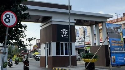 Gapura ‘Sultan’ Dukuh Zamrud Telan Rp 1 Miliar, Disperkimtan Bekasi: “Mahal Karena Kualitas Terbaik!”