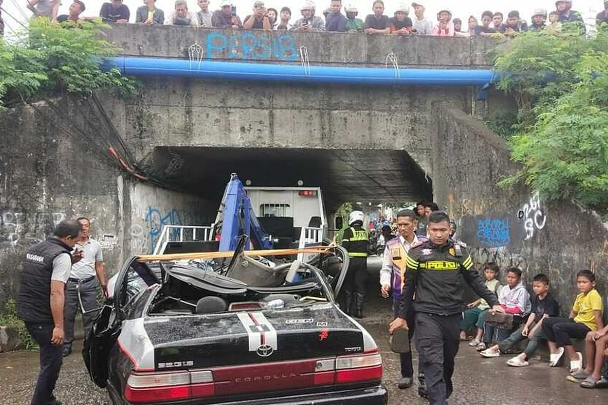 Tragedi Kecelakaan Maut di Karawang: Truk Kontainer Terguling, 3 Anggota Keluarga Tewas