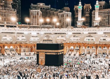 Tragis: Belasan Jemaah Umrah Sukabumi Gagal Berangkat, Tiket dan Visa Ternyata Hasil Manipulasi
