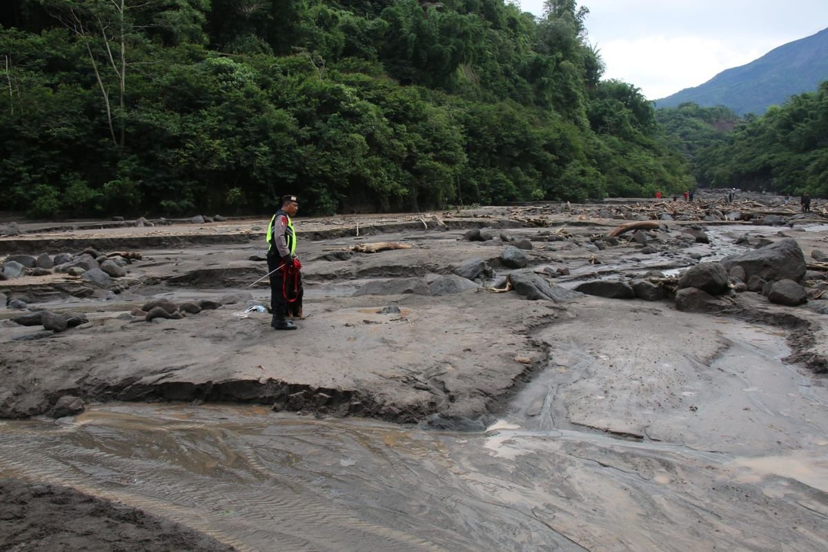 Banjir Lahar Gunung Merapi Terjang Magelang, Tiga Orang Tewas dan Status Darurat Ditetapkan