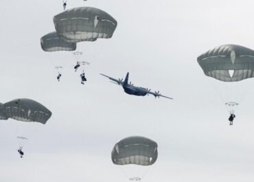 AS Kirim Ribuan Pasukan Penerjun Payung ke Timur Tengah, Ketegangan Iran Memanas