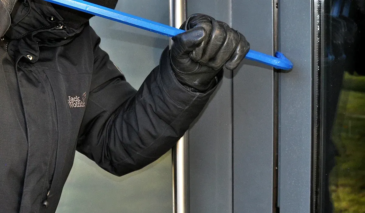 Kantor Gubernur Sulawesi Selatan Dibobol Maling, Sejumlah Ruangan Porak-Poranda