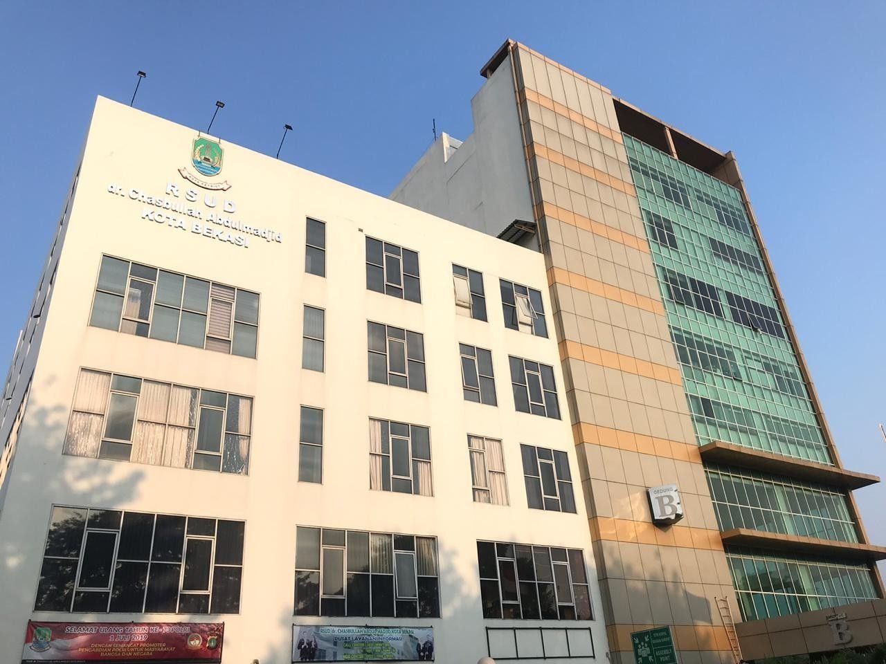 Korban Kecelakaan Kereta Bekasi Bertambah: Puluhan Pasien Masih Dirawat Intensif