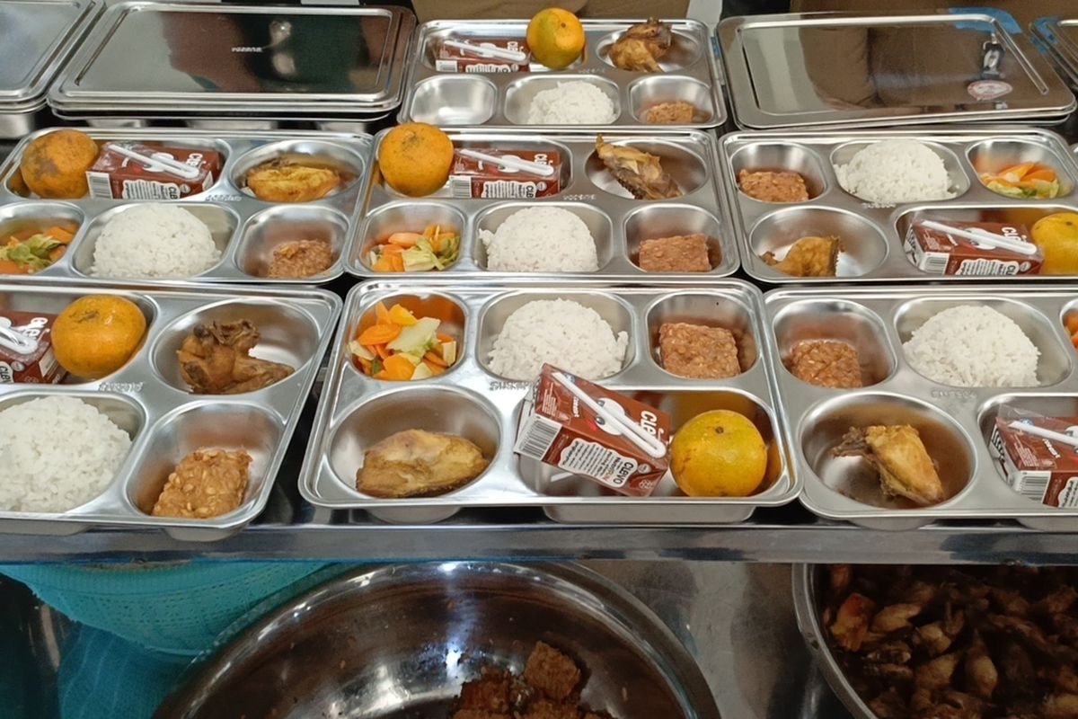 Ratusan Pelajar Tasikmalaya Diduga Keracunan Makanan Program MBG, Puluhan Dilarikan ke Rumah Sakit