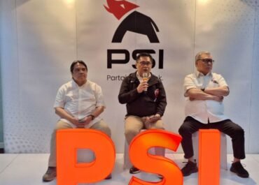 Guncang Internal PSI: Ade Armando Resmi Mundur, Ada Apa di Balik Keputusan Mengejutkan Ini?