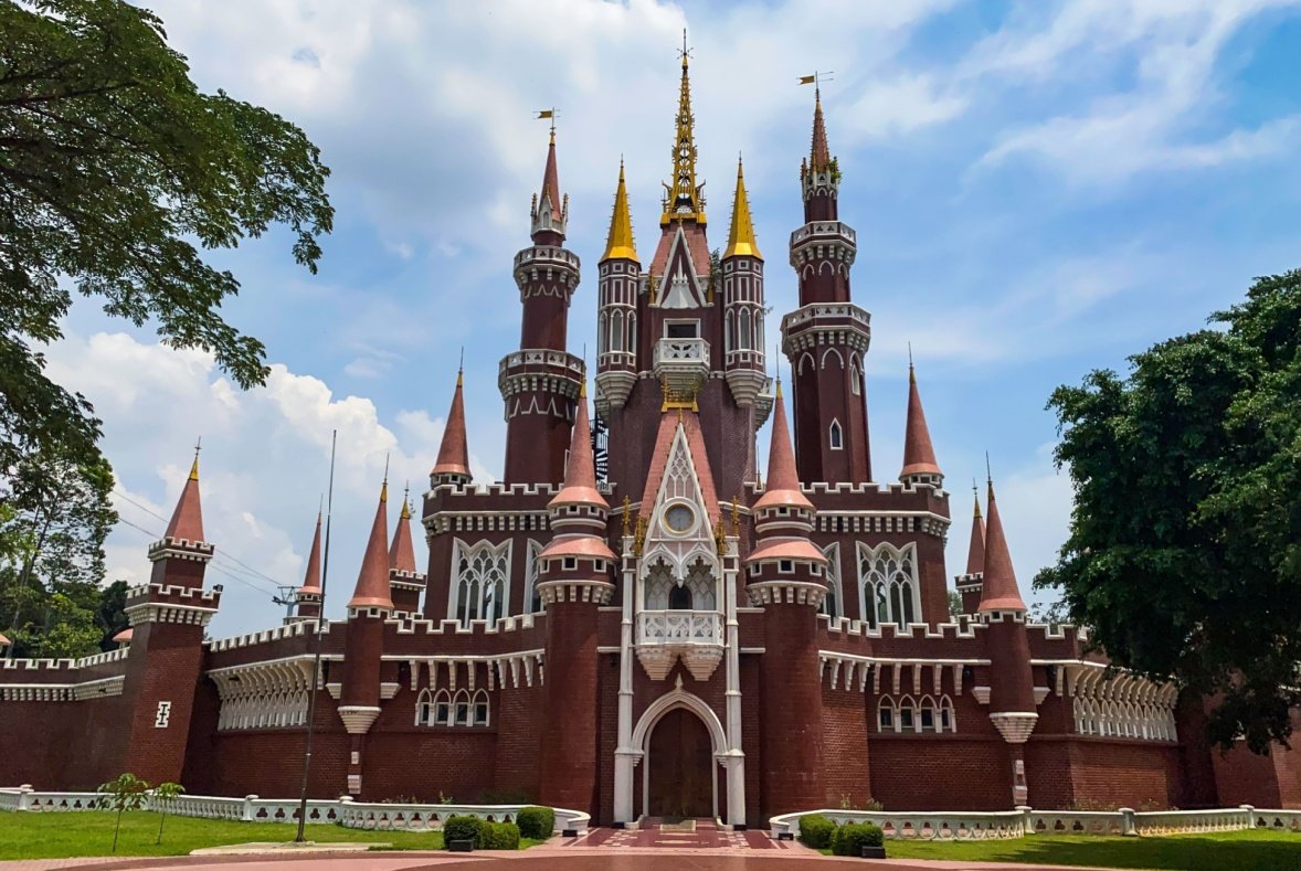 Libur Kenaikan Yesus Kristus, TMII Diserbu Wisatawan Sejak Pagi
