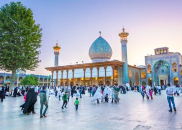 Bayang-Bayang Konflik, Warga Iran Mulai Ikut Pelatihan Menembak di Tengah Memanasnya Hubungan dengan AS