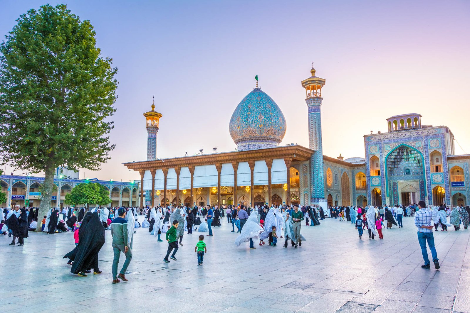 Bayang-Bayang Konflik, Warga Iran Mulai Ikut Pelatihan Menembak di Tengah Memanasnya Hubungan dengan AS