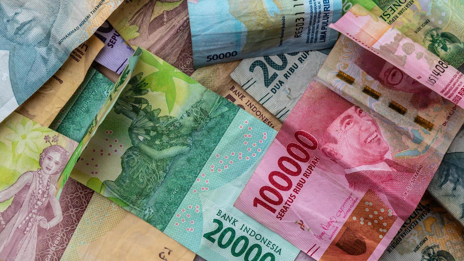 Rupiah Tertekan, Daya Beli Rakyat Ikut Terseret: Alarm Baru bagi Ekonomi Domestik