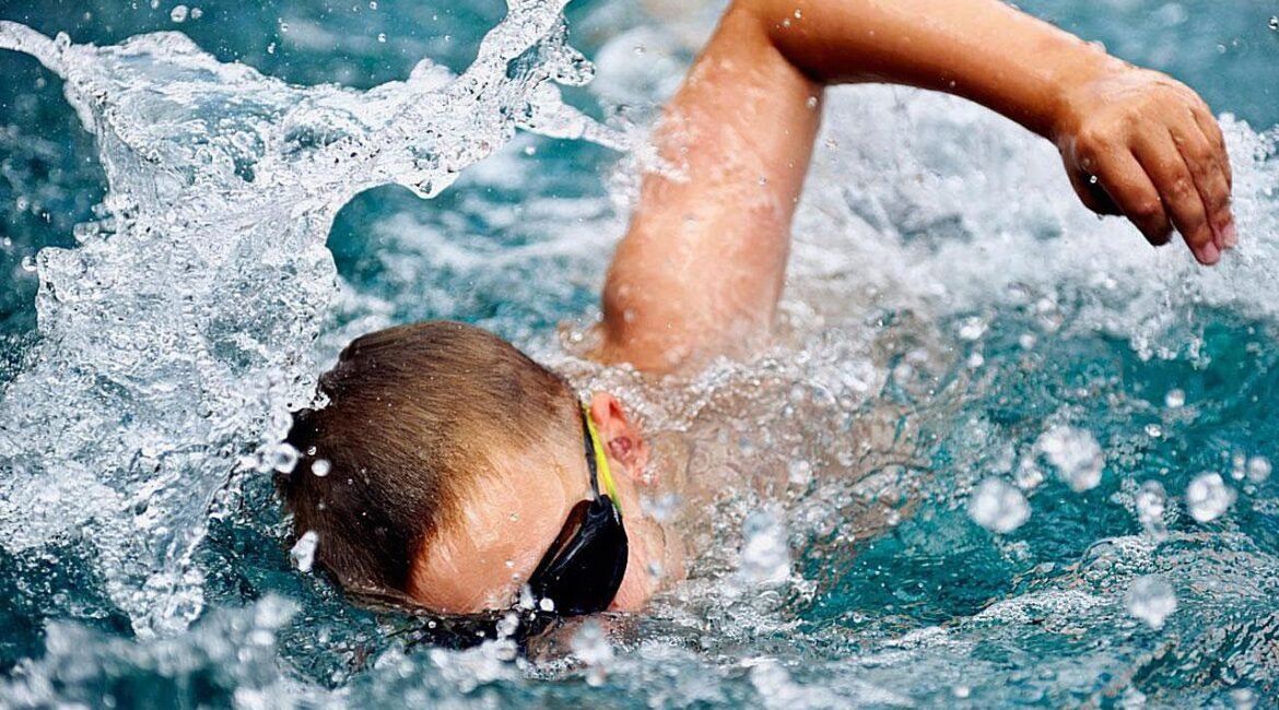 swimmer137682458-57bc48d83df78c8763ce3874s