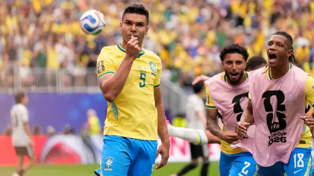 029515500_1782787482-casemiro