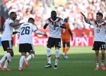 Pesta 5 Gol Oranje! Belanda Menggila, Dua Bek Swedia Jadi Sasaran Kritik Tajam