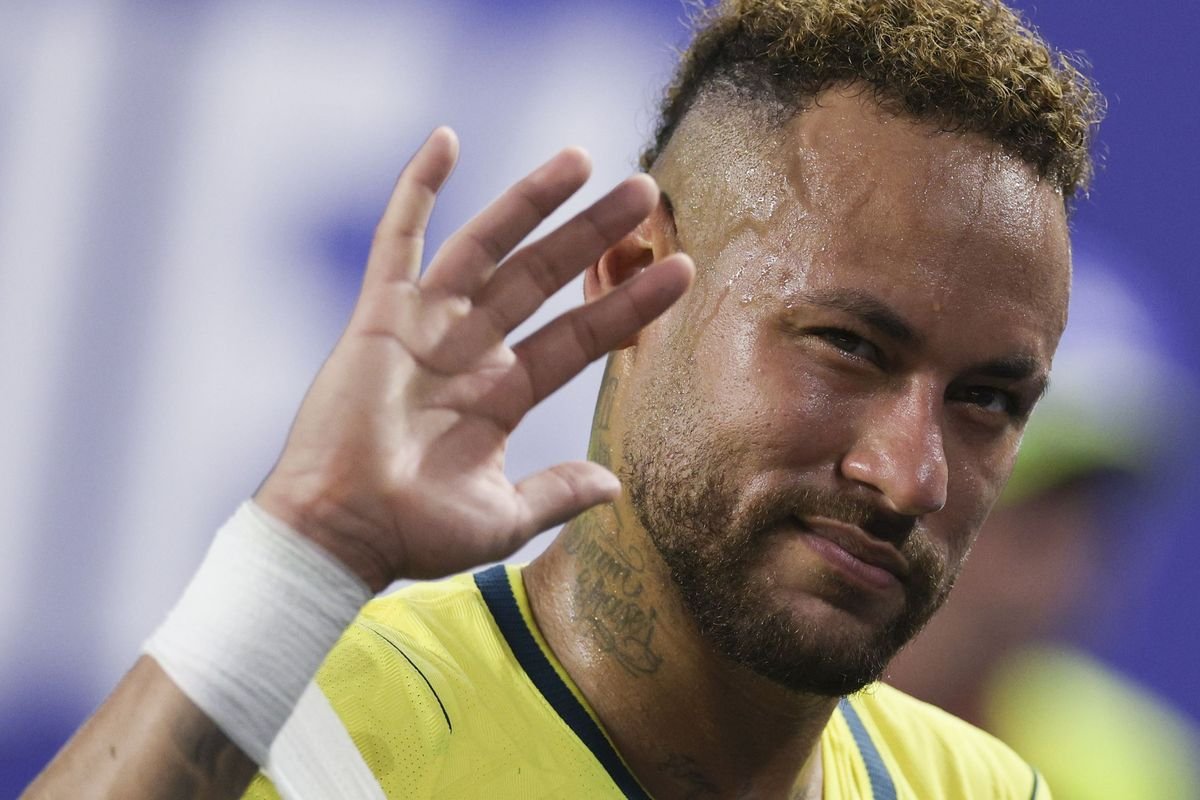 Air Mata Neymar Pecah! Kembali Bela Brasil Setelah 980 Hari, Momen Haru Warnai Kemenangan Selecao
