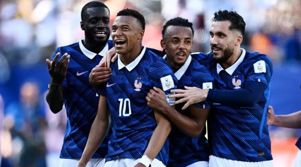 6a31d8f0643ea-para-pemain-timnas-prancis-rayakan-gol-kylian-mbappe_gemini_1265_711