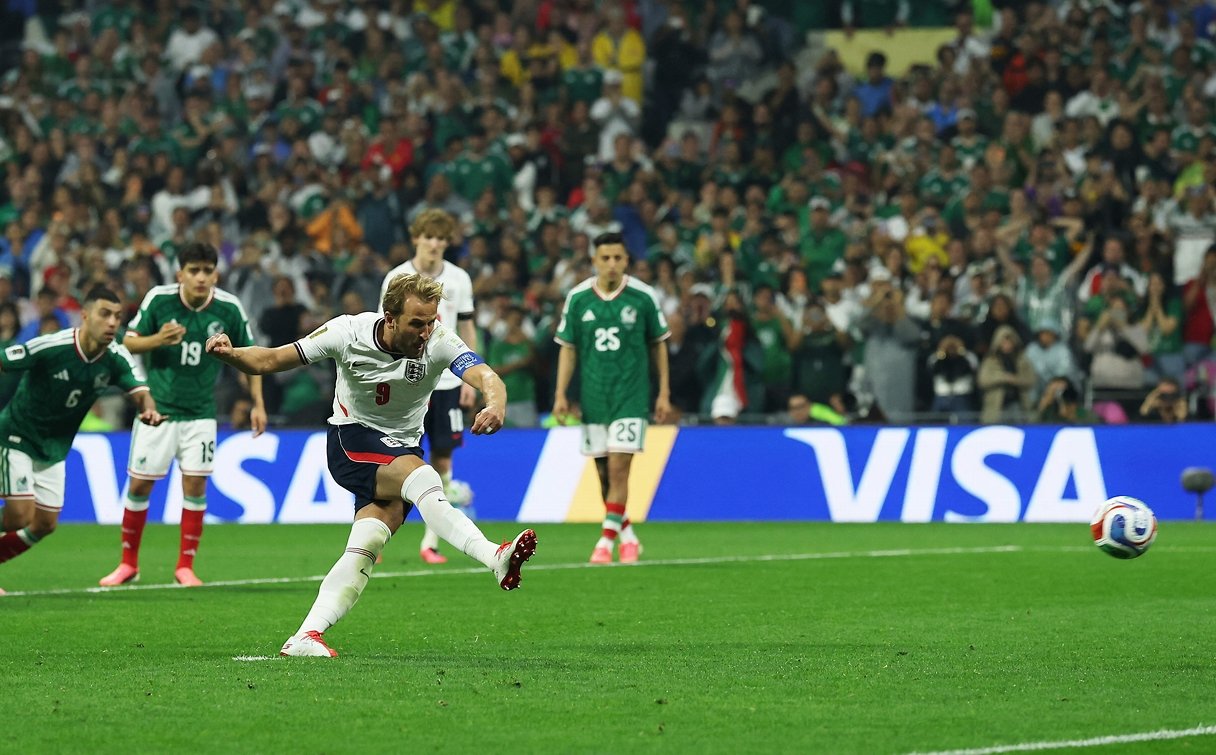 Inggris Selamat dari Amukan Meksiko! Three Lions Menang Dramatis Meski Bermain dengan 10 Pemain