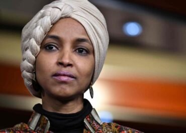 Dari Kamp Pengungsi hingga Capitol Hill, Perjalanan Ilhan Omar Menembus Politik AS