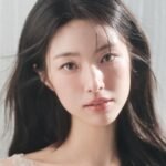 Ha Young Jadi Sorotan, Kisah Keluarga dan Kontroversi Leluhur Pro-Jepang Mengemuka