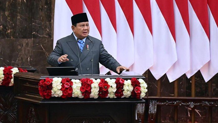 prabowo-saat-rancangan-anggaran-pendapatan-dan-belanja-negara-rapbn-2027-dan-nota-keuangan-di-gedung-dprmpr-senayan-jakarta-ju-1786701968015_169