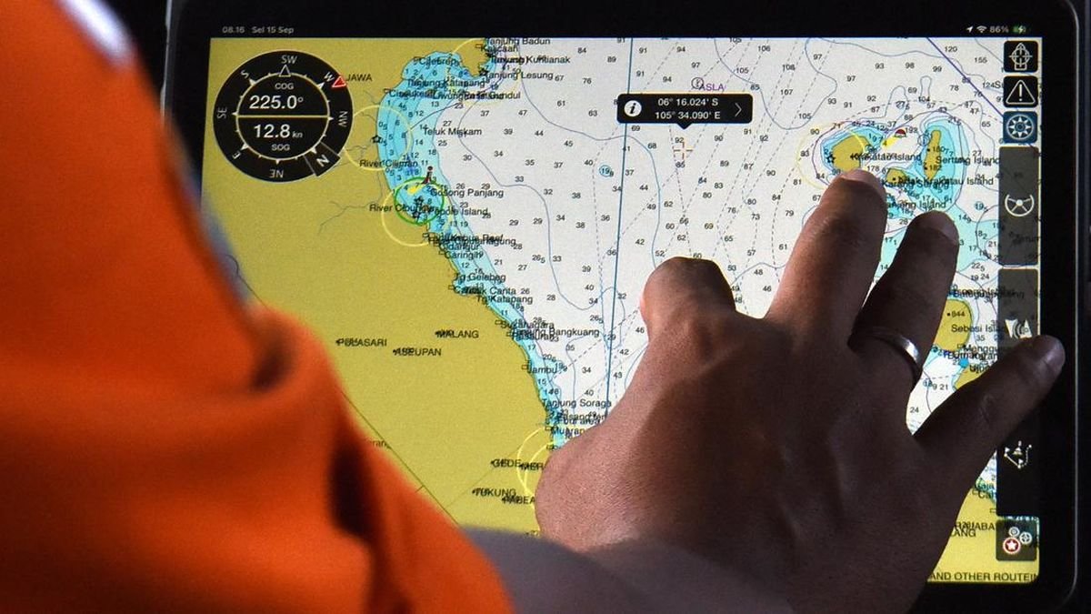 Jejak 8 Orang yang Hilang di Selat Sunda Belum Terungkap, SAR Sisir hingga Enggano