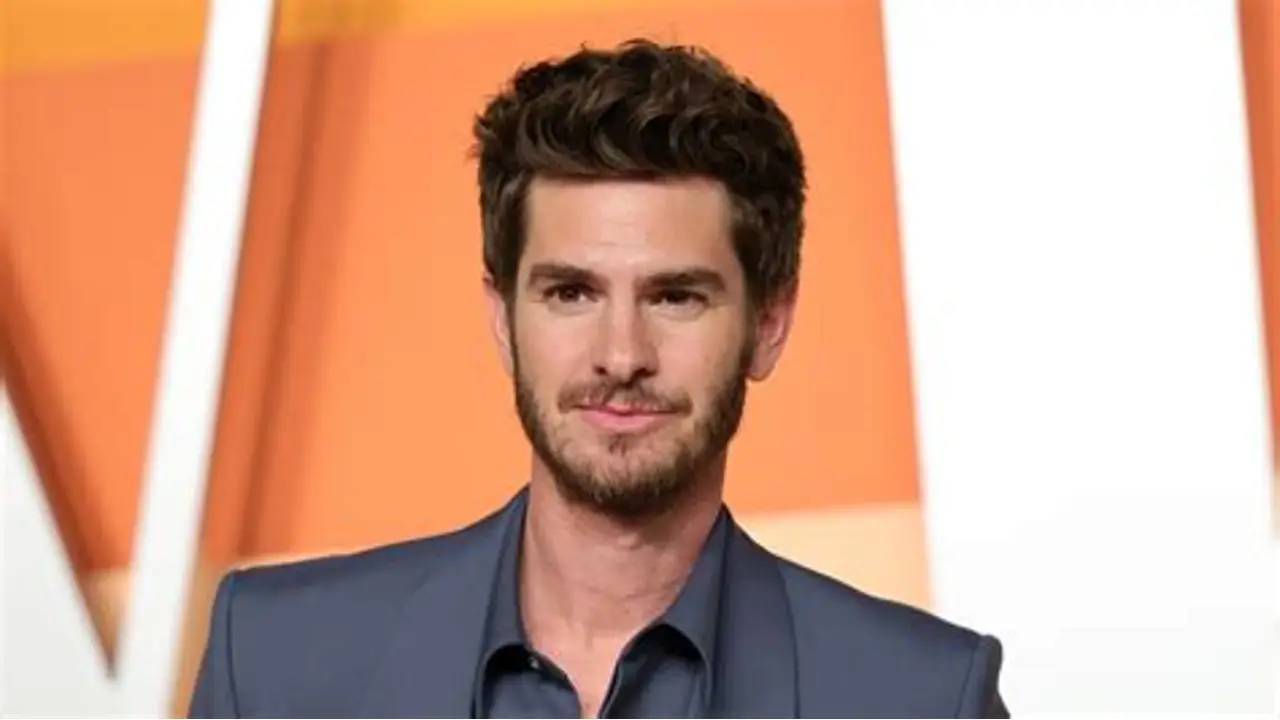 Andrew Garfield Pernah Dibuat Menunggu 4 Jam, Justru Jadi Momen yang Mengubah Rasa Gugupnya