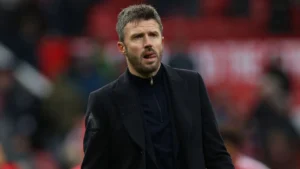 Roy Keane Sentil Manchester United! Michael Carrick Dinilai Beruntung Masih Dipertahankan