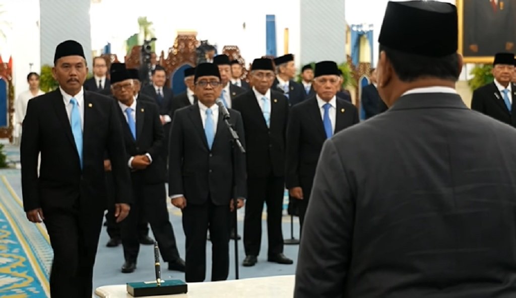 syahganda_nainggolan_dilantik_jadi_kepala_bakom